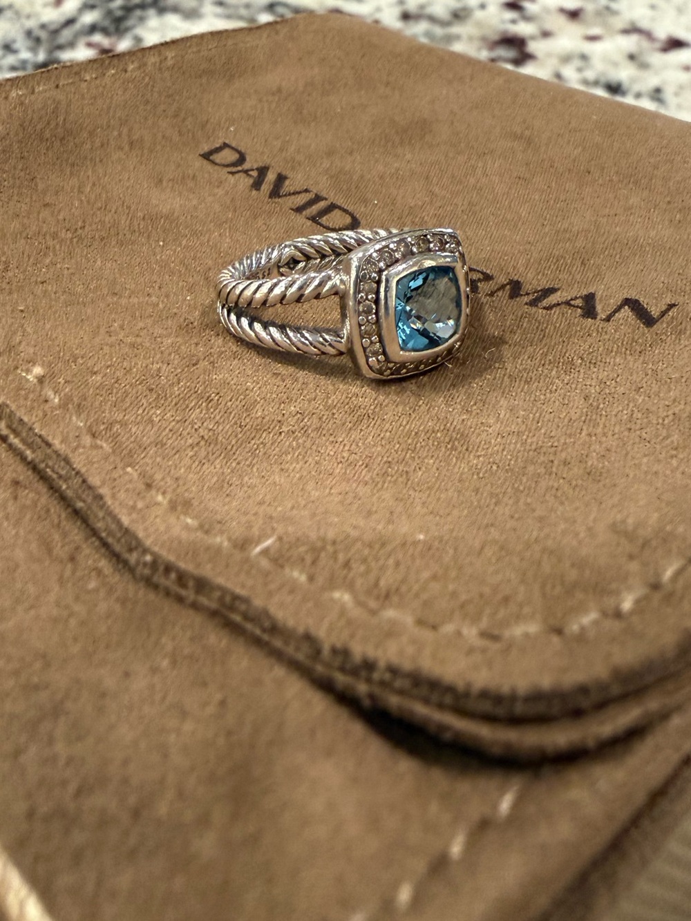 David Yurman Petite Albion® Ring With Pavé Diamonds - Picture 3 of 5